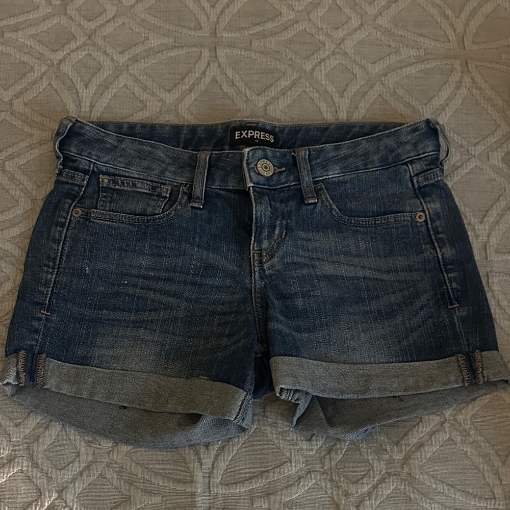 Express shorts
